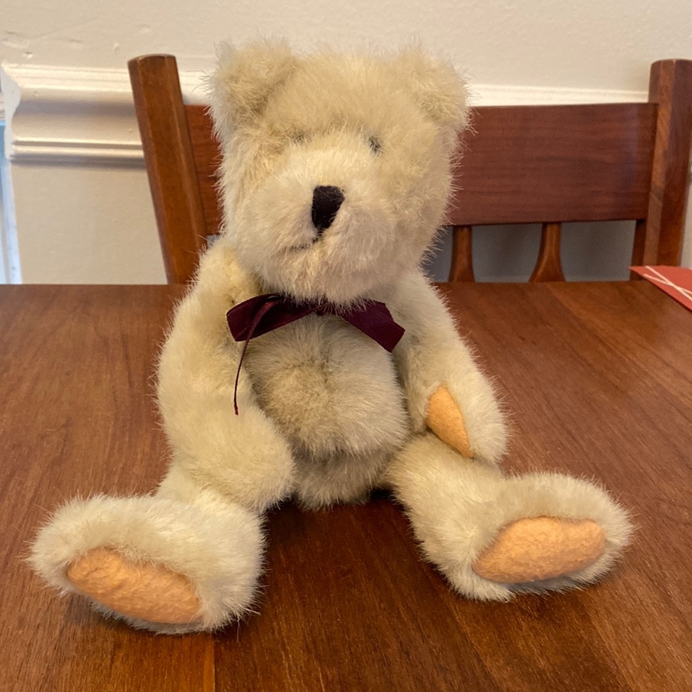 Plush decorative bear